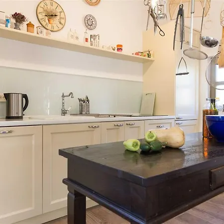 House Mint Ii With Full Privacy Bajcici